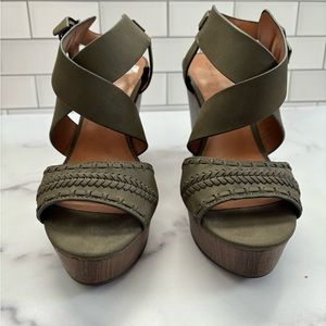 Indigo Rd. Women Platfform Faux Leather Slingback Leather wedge sandals Size 10